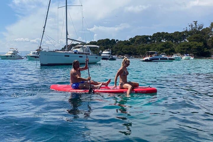 Private Sailboat Escape: Cannes to Îles de Lérins photo 3