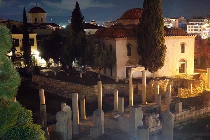 Athens Night Walking Tour: Moonlit Monuments & Hidden Alleys photo 5