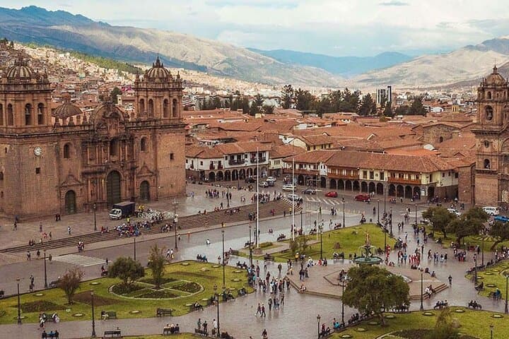Cusco Sacred Valley, Machu Picchu & Rainbow Mountain — 4-Day Private Tour photo 2