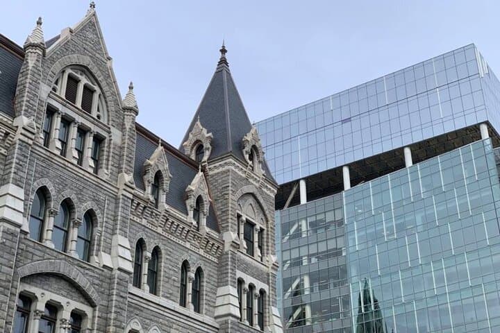 Offbeat Richmond Bus Tour: Strange Stories & Unusual Sights photo 3