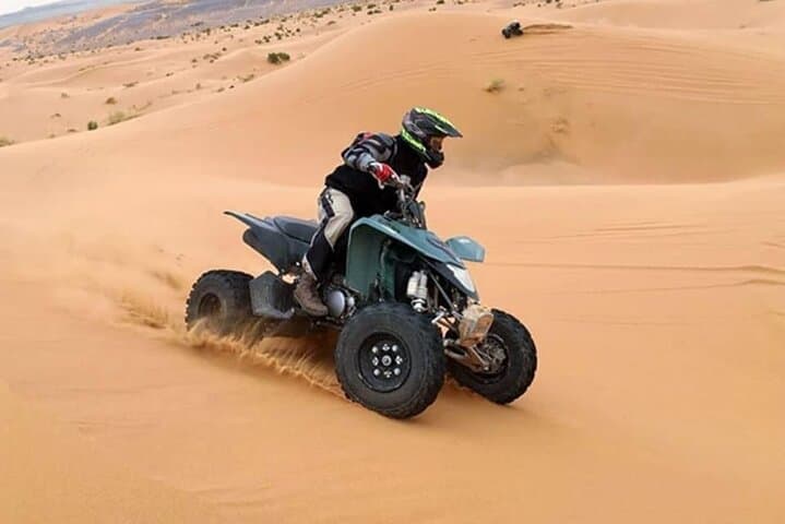 Riyadh Desert Safari: Dune Bashing, Sandboarding and Pyramid Rock Sunset photo 2