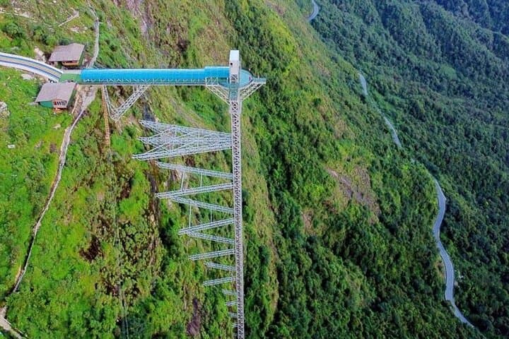 Rong May Glass Bridge Sapa: Skywalk, Cliff Elevator & Adventure Tips photo 4