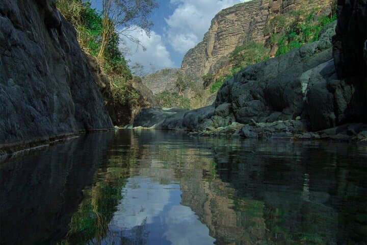 Hike Mount Soudah: Saudi Arabia’s Highest Peak via Ancient Trails photo 3