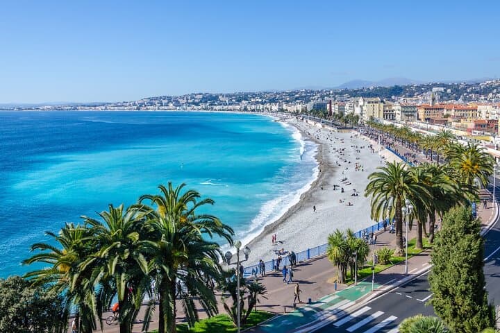 Private Transfer from Cannes to Nice with 2-Hour Stop in Antibes
