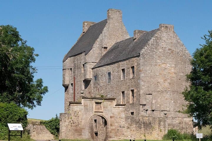 Half-Day Outlander Tour to Lallybroch (Midhope Castle) & Hopetoun House from Edinburgh