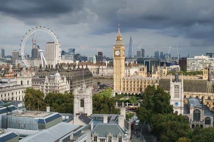 Private 4-Hour London Black Cab Tour: Iconic Sights & Local Secrets photo 4