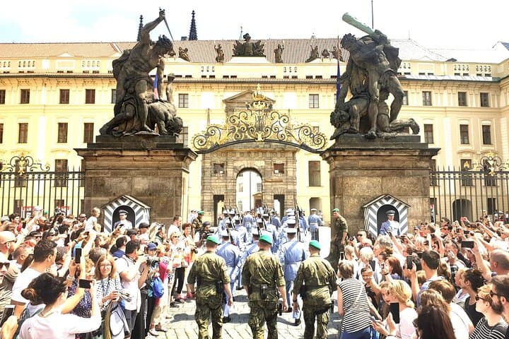 Prague Castle Audioguide Tickets — Pick Up at GPG Office & Visitor Tips photo 4