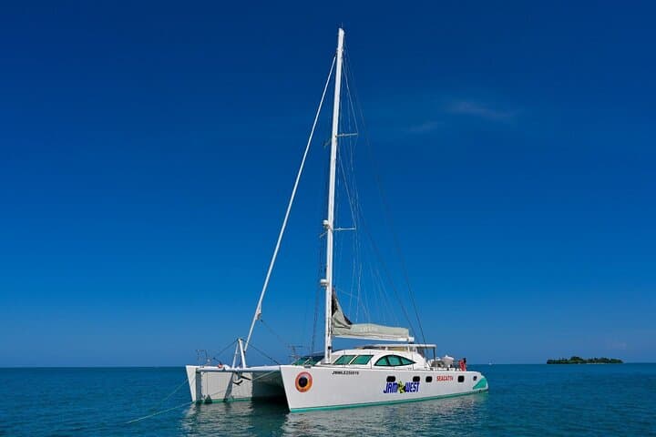 Negril Horseback Ride and Sunset Catamaran to Rick's Cafe — Full-Day Jamaica Combo photo 3