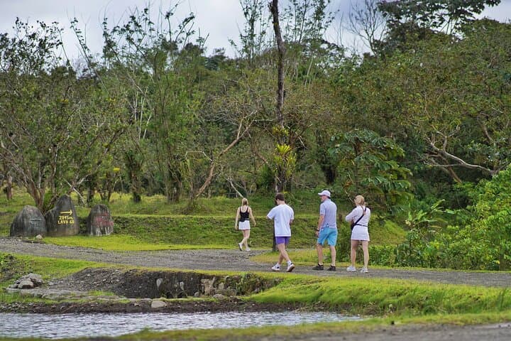 Self-Guided Arenal Park Walk — Lava Flows, Lake Los Patos & Wildlife photo 4