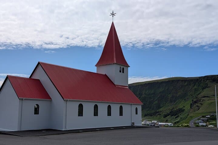Explore Vík: Self-Guided Walking Tour of Vík í Mýrdal and Reynisfjara photo 5