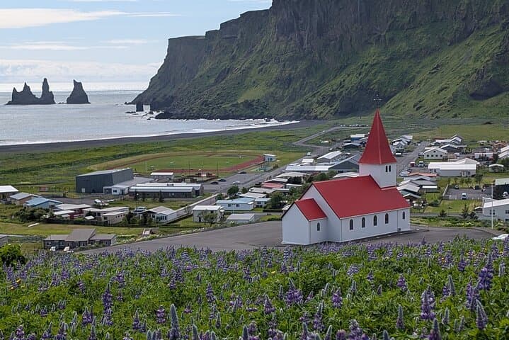 Explore Vík: Self-Guided Walking Tour of Vík í Mýrdal and Reynisfjara photo 2