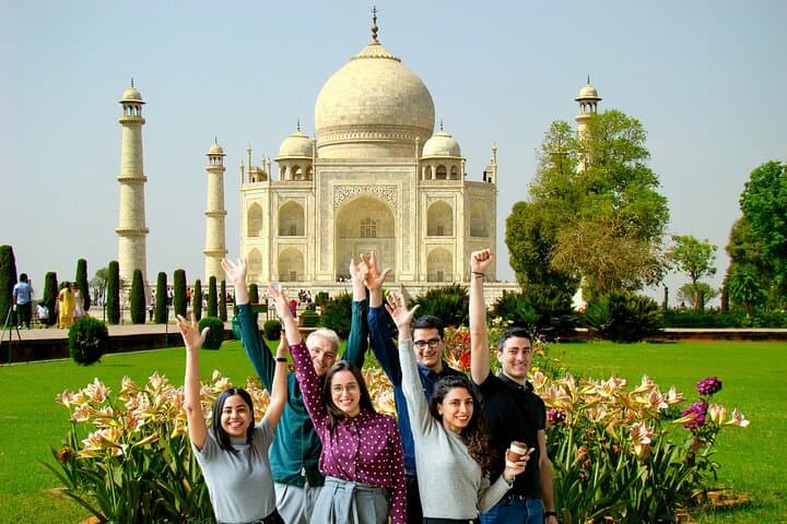 Same-Day Taj Mahal Tour by Car from Delhi: Quick Guide to Visiting the Taj and Agra Fort