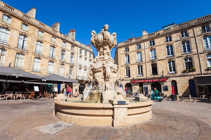 Best Intro to Bordeaux: 2-Hour Local Walking Tour & Canelé Tasting photo 3