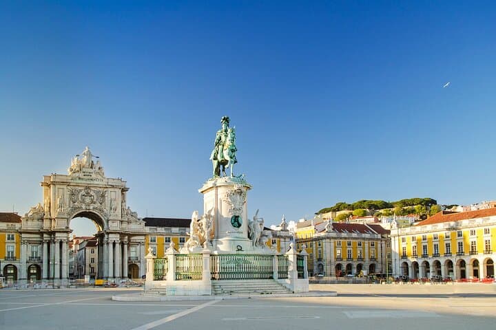 Lisbon Historic Tuk-Tuk Tour: Alfama, Belém & Panoramic Viewpoints photo 5