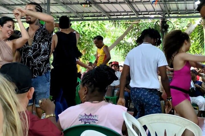 Santo Domingo Monday Bachata Night: Los Carrandales Dance Experience photo 3