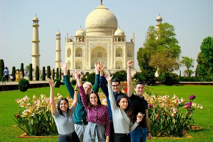 Taj Mahal Day Tour from Delhi: Complete Guide to Visiting the Taj and Agra Fort