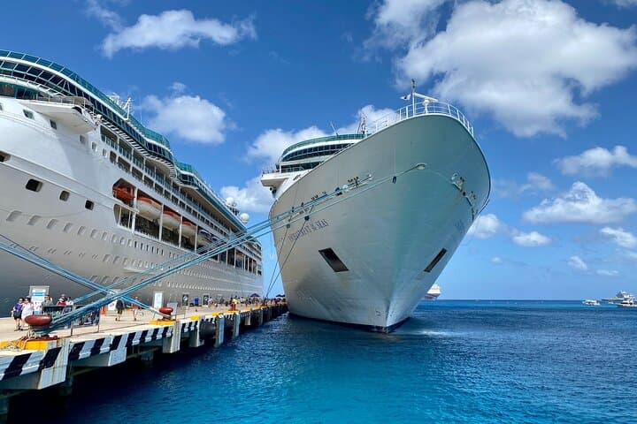 Private Heathrow to Southampton Port Transfers — Direct Airport-to-Cruise Transfer photo 4