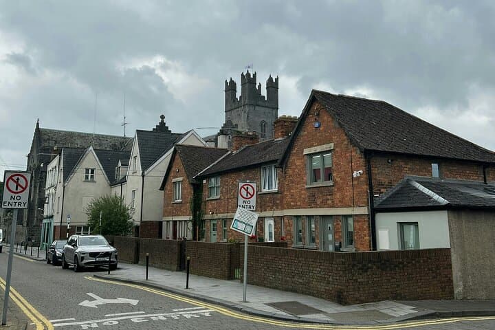 Limerick Medieval Escape: Self-Guided Detective Quest Through the City