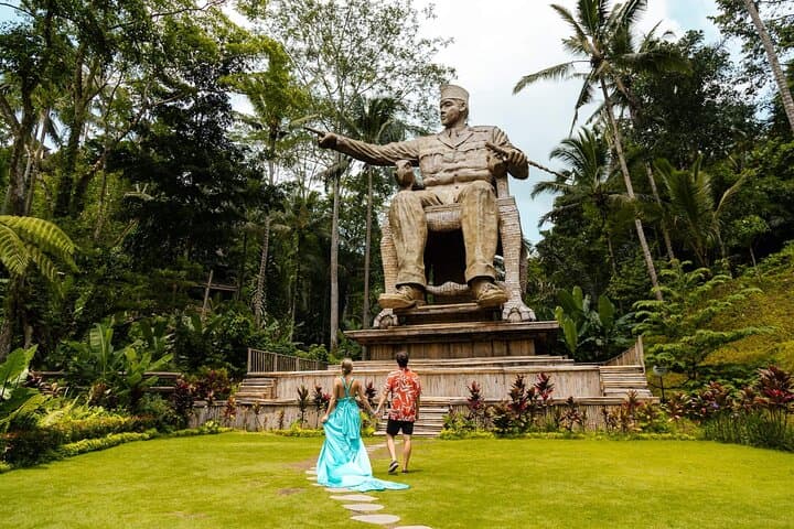 Benoa to Ubud Shore Excursion: Temples, Waterfalls & Artisan Villages photo 6