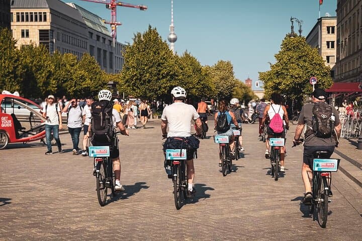 Berlin School Bike Tour — 3-Hour Highlights for Students photo 4