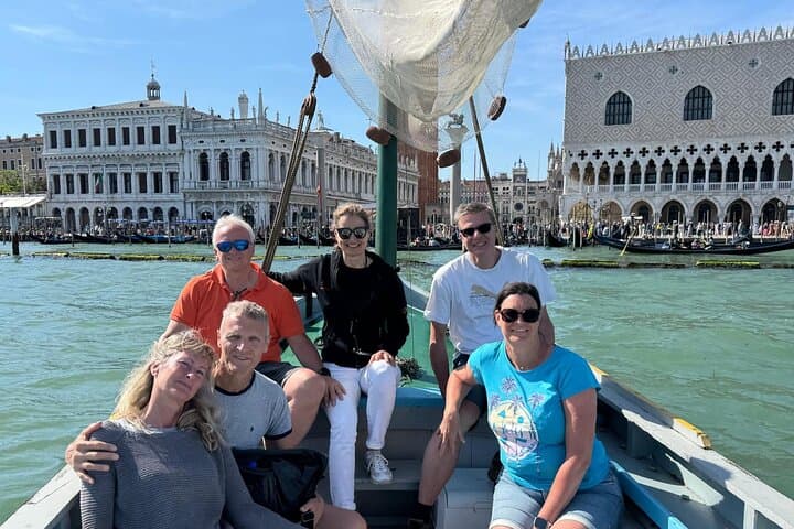 Venice Classic Bragozzo 4-Hour Lagoon Tour — San Marco to Burano & Murano