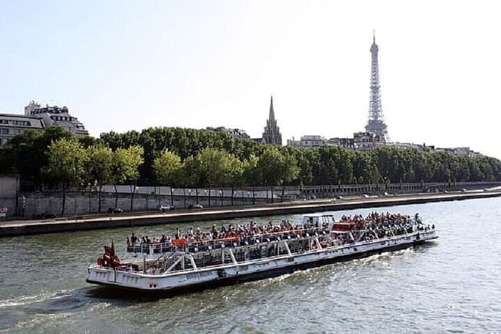 Paris Seine Evening Dinner Cruise — Eiffel Tower, Louvre & Notre-Dame by Night photo 5