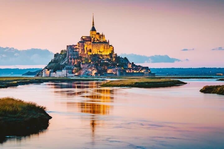 Private 2-Day Mont‑Saint‑Michel & Loire Valley Châteaux VIP Van Tour from Paris photo 5