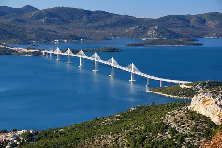 Private Transfer Split to Dubrovnik with Ston Wine & Oyster Stops photo 4