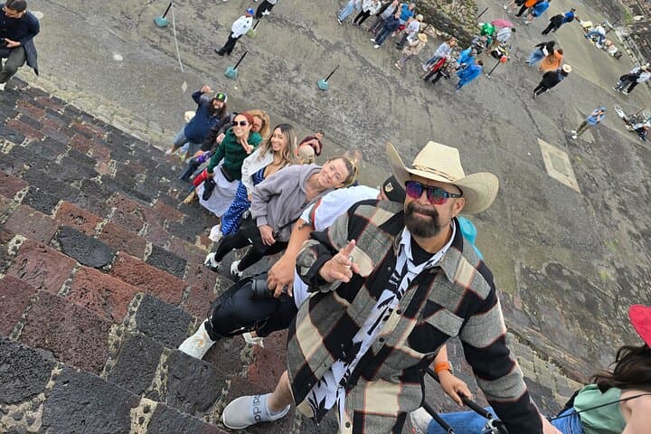Early-Access Teotihuacán: Pyramid Ascent, Cave Breakfast & Craft Workshops photo 6