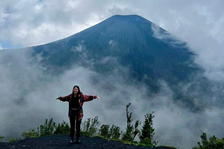 Day Hike to Active Pacaya Volcano from Guatemala City photo 3