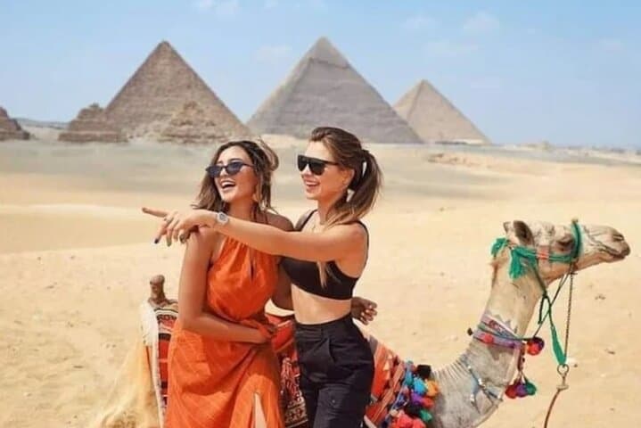 One-Day Pyramids, Saqqara & Memphis Private Tour from Cairo