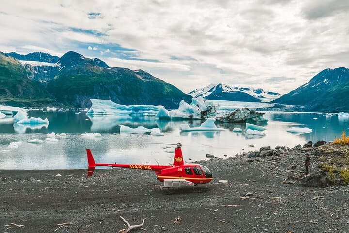 Chugach Explorer Heli Flight: 2-Hour Knik Glacier Landings from Anchorage