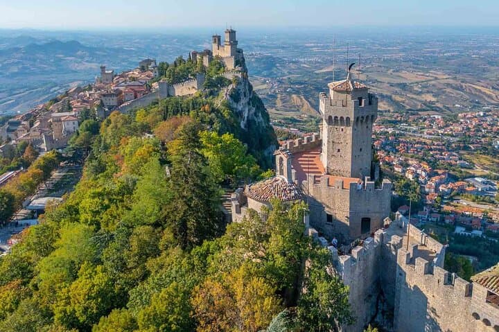 San Marino Guided Tour & 7‑Site Museum Pass photo 5