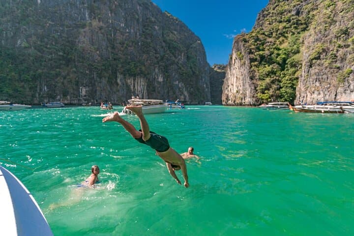 Full-Day Phi Phi & Bamboo Islands Speed Catamaran Cruise from Phuket photo 2