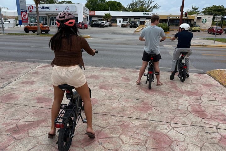 Glide Through Cancun: 90-Minute E‑Bike Tour of the Hotel Zone & Puerto Cancun photo 4