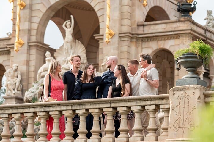 Barcelona Ciutadella Park & Arc de Triomf Guided 2‑Hour Photo Tour