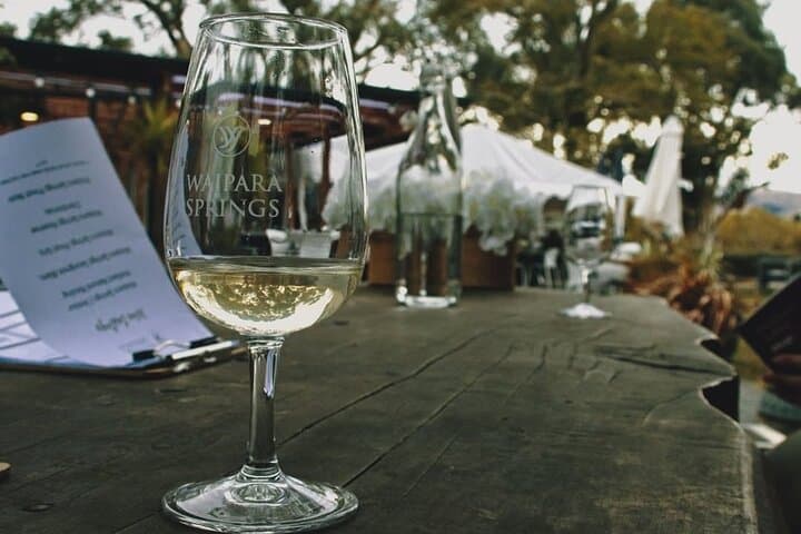 Waipara Valley Winery Tour: Wine Tastings & Scenic Views from Christchurch