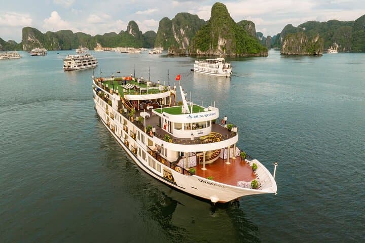 Luxury Halong Bay 2-Day Cruise: Sung Sot Cave, Ti Top & Kayaking photo 3