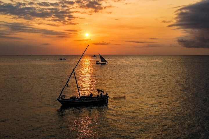 Private Dhow Sunset Cruise in Nungwi, Zanzibar — Romantic Dinner Sail photo 6
