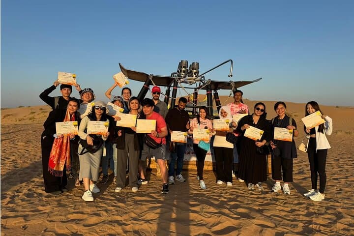 Dubai Sunrise Hot Air Balloon Ride Over the Desert photo 4