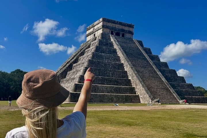 Chichen Itzá Day Trip from Cancun: Cenote Swim & Valladolid Cultural Tour photo 3