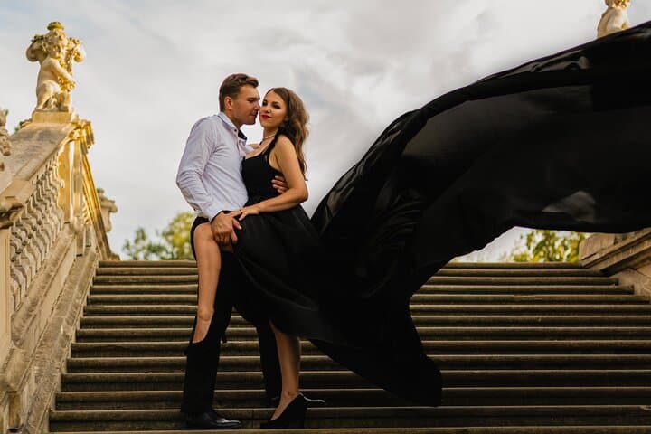 Warsaw Flying Dress Drone Shoot at Wilanów Palace — Cinematic Social-Video Session photo 6