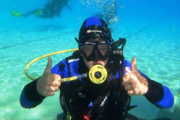 Hurghada Full-Day Beginner Scuba Diving Trip — Red Sea Boat Experience photo 3