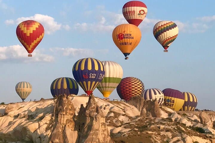 Cappadocia Sunrise Hot Air Balloon: Göreme Flight Guide & Practical Tips photo 5