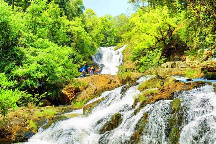 Full-Day Canyoning in Da Lat: Waterfalls, Abseils & Tyrolean Traverse photo 4