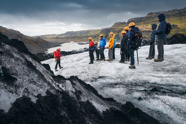 Easy Glacier Discovery: 2.5-Hour Sólheimajökull Guided Hike