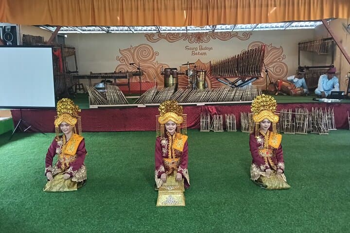 Day Trip to Batam: Culture, Barelang Bridge, Angklung, Ferry & Massage photo 3