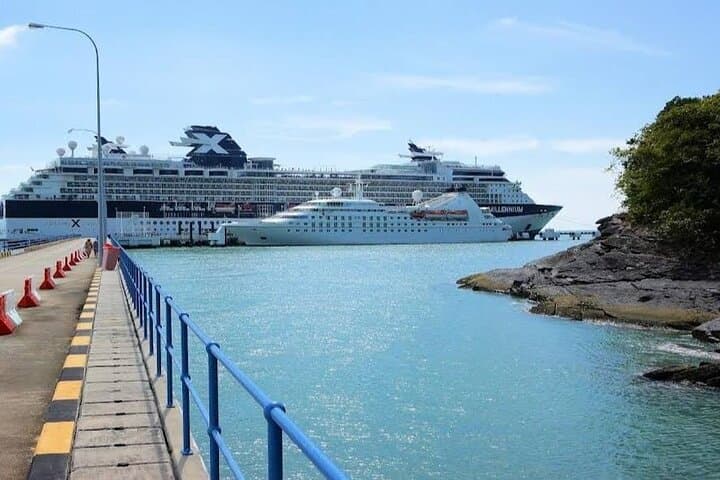 Langkawi Express: Private SkyBridge, Eagle Square & Temple Tour photo 4