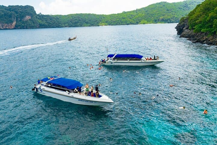 Phi Phi Islands Luxury Speedboat Day Trip from Phuket photo 3