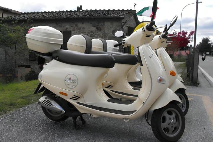 Full-Day Vespa Rental in Chianti: Ride Castellina's Scenic Country Roads photo 5
